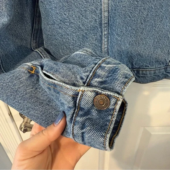 Levi’s Blue Denim Sherpa Jacket - Picture 8 of 9
